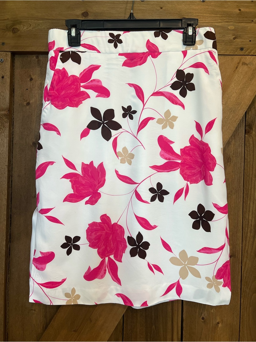 Ann Taylor White Pencil Skirt with Hot Pink Floral Print Size M